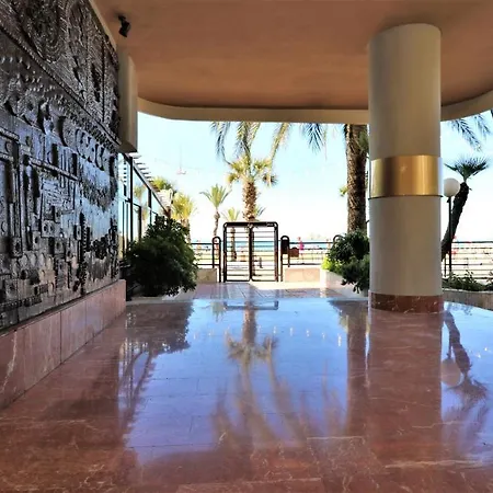 Apartament Arenas 1-c Levante