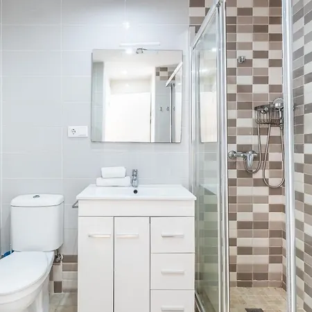 Arenas 1-c Levante Apartman *